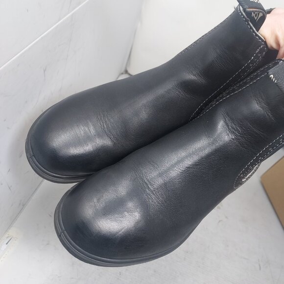 Blundstone WOMENS Chelsea Black Tall Boot - Picture 5 of 10